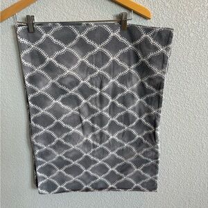 Pottery Barn Teen Gray and White Patterned Flannel duvet and Shams